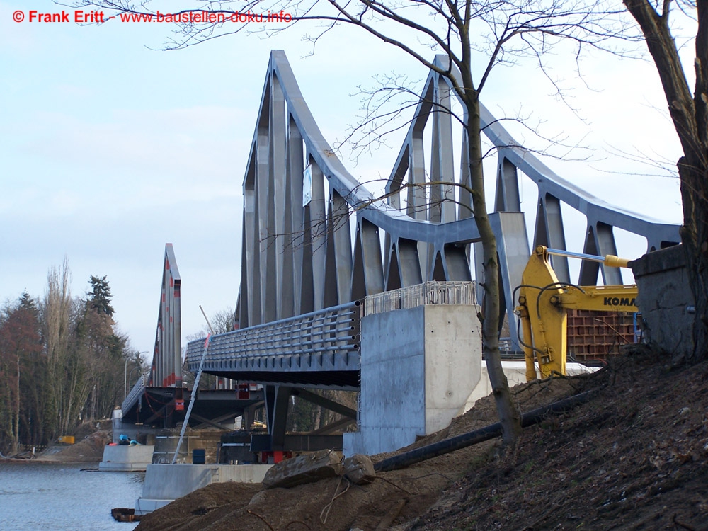 Brandenburg - Seegartenbrücke an der Havel