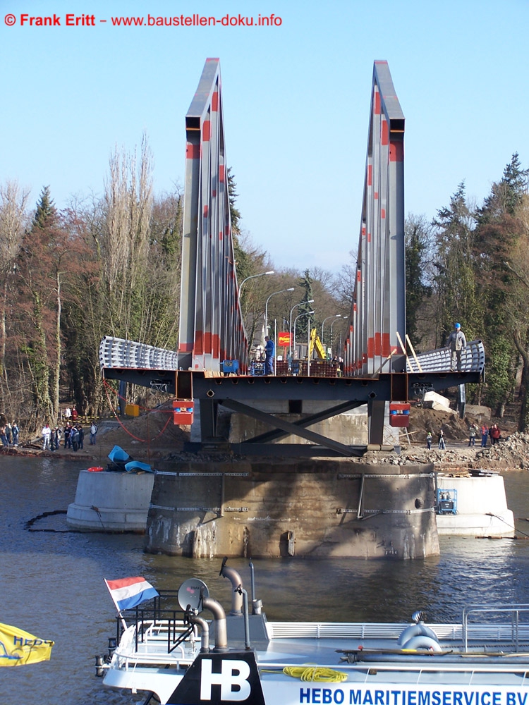 Brandenburg - Seegartenbrücke an der Havel