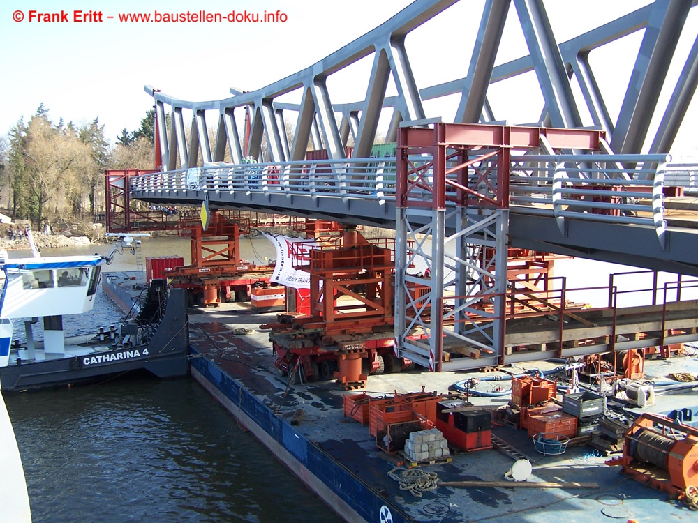 Brandenburg - Seegartenbrücke an der Havel