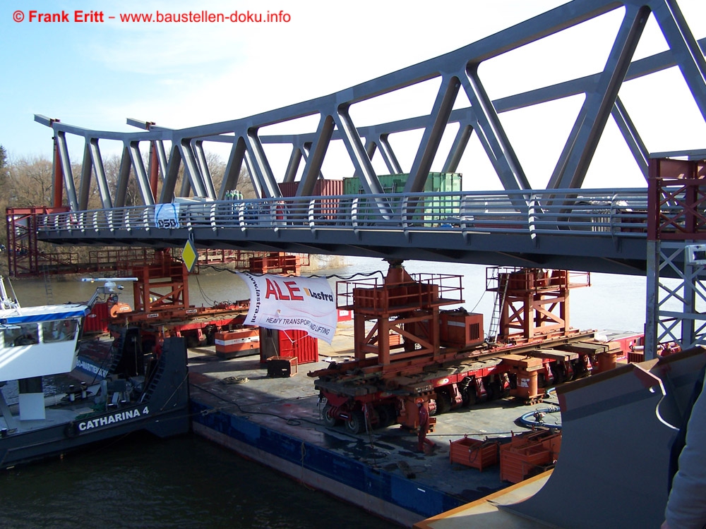 Brandenburg - Seegartenbrücke an der Havel