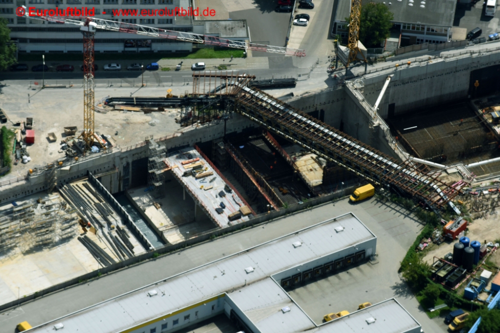 Baustellen zum Neubau der Verlängerung der Stadtautobahn A100 i