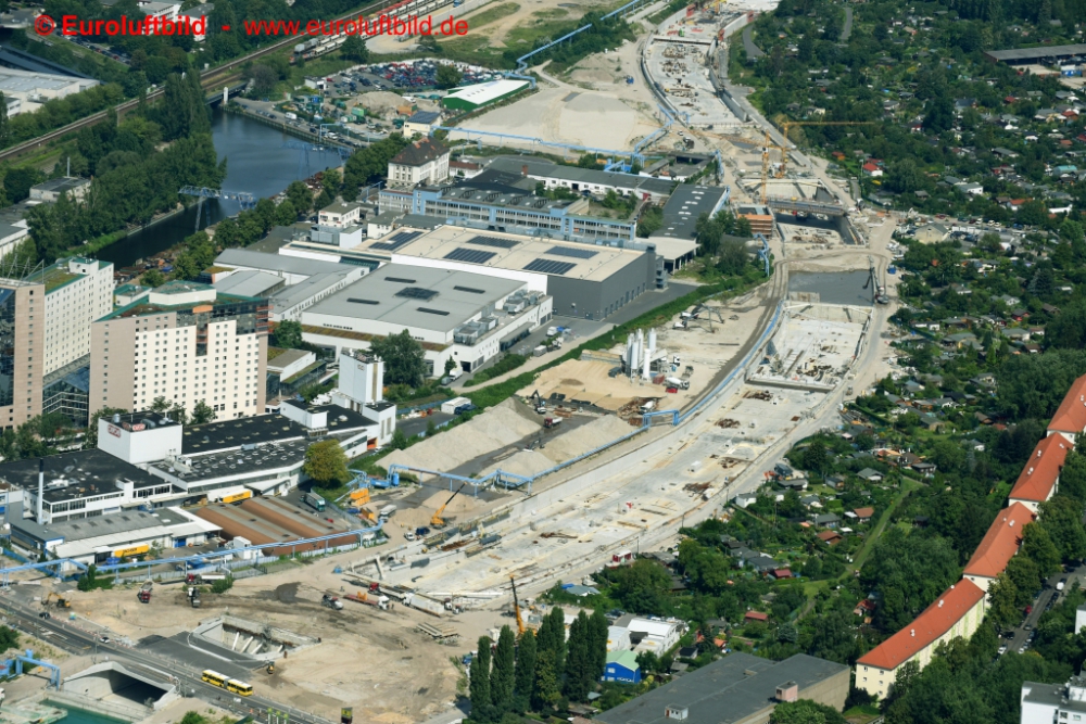 Baustellen zum Neubau der Verlängerung der Stadtautobahn A100 i