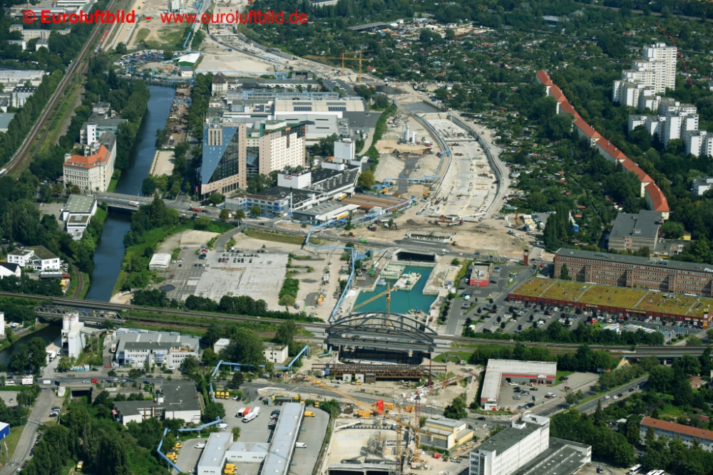 Baustellen zum Neubau der Verlängerung der Stadtautobahn A100 i