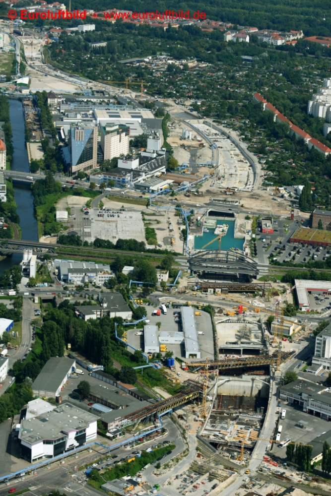 Baustellen zum Neubau der Verlängerung der Stadtautobahn A100 i