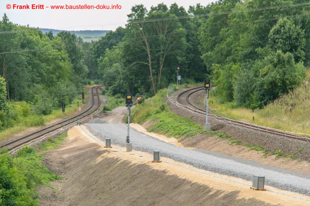 Der neue Abzweig nach Wünschendorf ist eingeschottert.