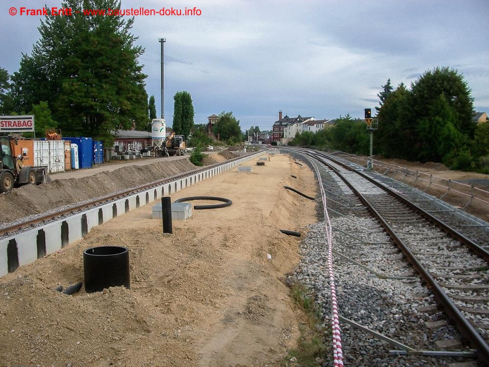 Der Bahnsteig ist noch am entstehen.