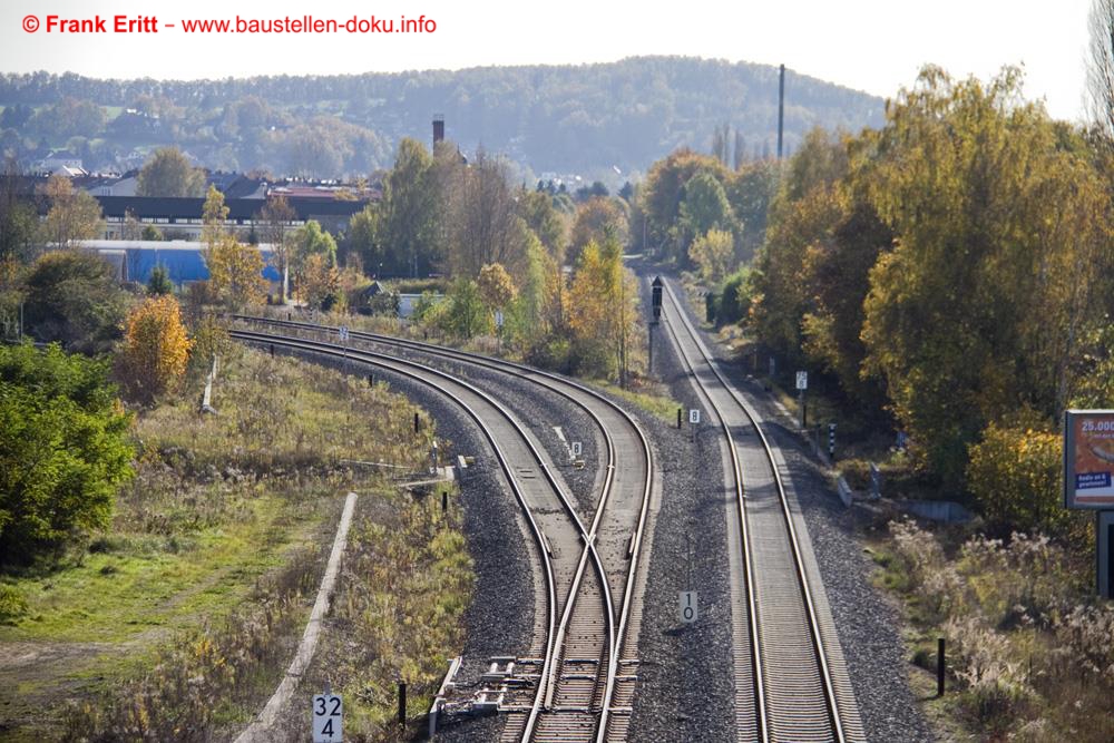 Blick von der Ochsenbrücke - hier beginnt der zweigleisige Ausbau der Strecke bis Gera-Zwötzen.