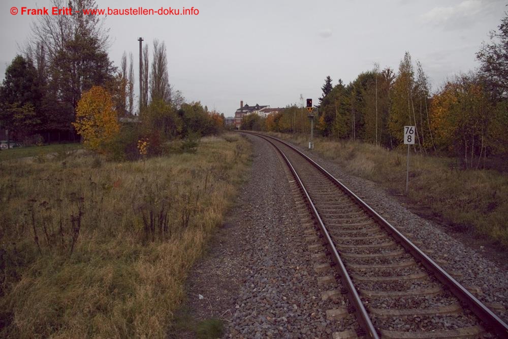 Am Ende des Bahnsteiges wird links ein neuer entstehen.