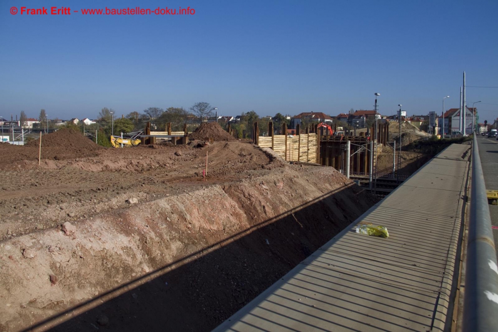 Arbeiten an der Behelfsbrücke