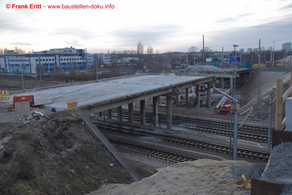 Der Brückenabbruch Westbrücke ist im vollem Gange.