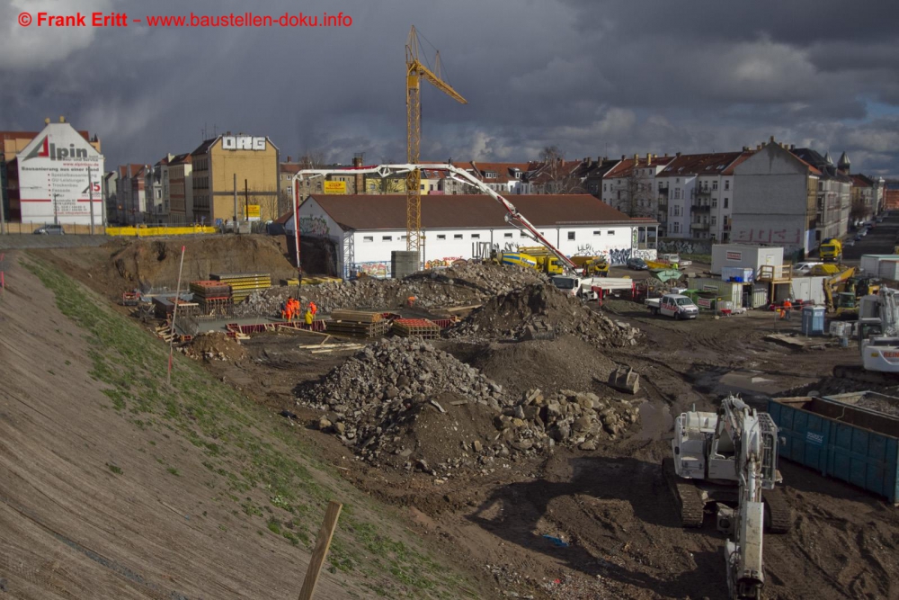 Letzte Abbrucharbeiten und Neubau der Brücke