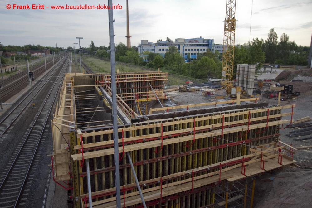 Schalung Widerlager West der Westbrücke