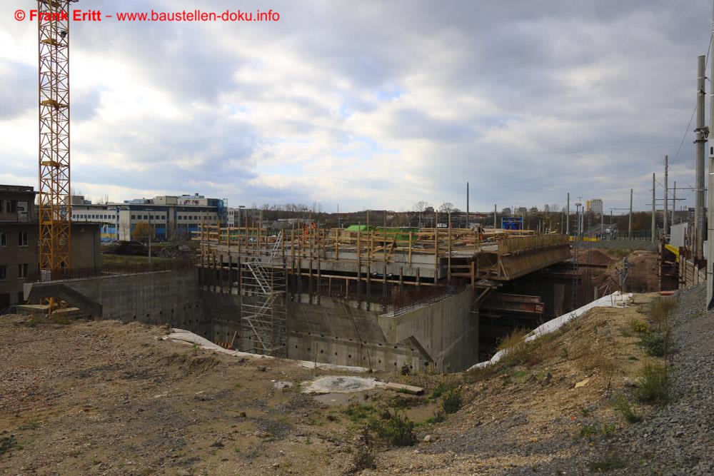 Arbeiten am Überbau der Westbrücke.