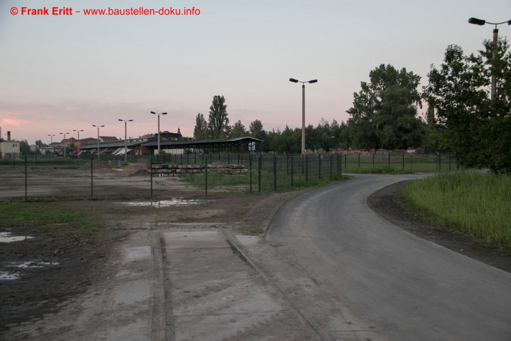 Zaunbau an den einzelnen Arealen