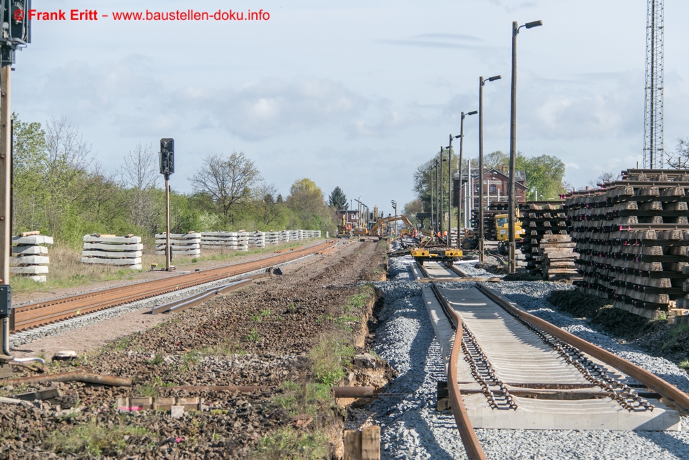 Erneuerung Gleis 1+2 Bahnhof Knauthain