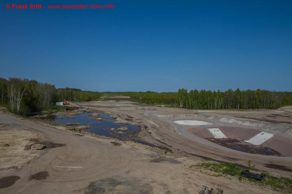 Blick vom alten Bahndamm in Richtung Norden (Röthaer Holz)